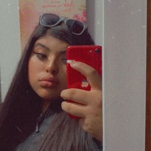 Meet your Posher, Alondra